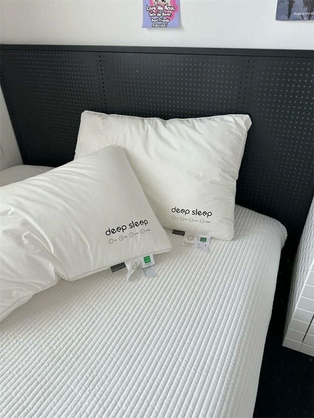 RUỘT GỐI LÔNG VŨ NHÂN TẠO DEEPSLEEP NEW DEGIN SIZE 48*74CM