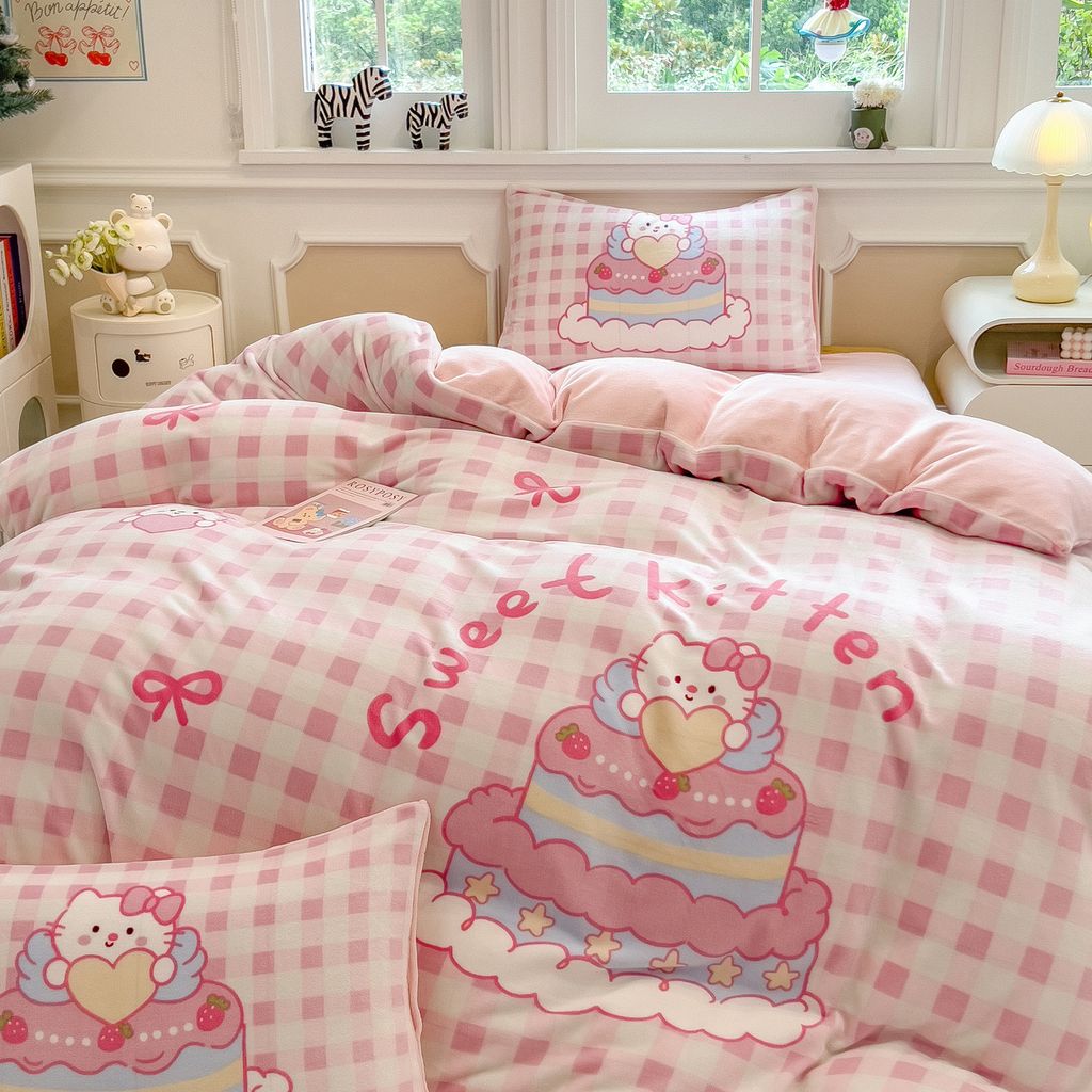 Set 4 Món Nỉ Nhung 200gr hình in 3D Hello Kitty Sweet Cake