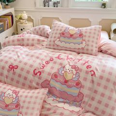 Set 4 Món Nỉ Nhung 200gr hình in 3D Hello Kitty Sweet Cake