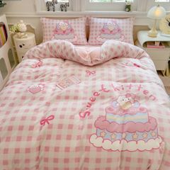 Set 4 Món Nỉ Nhung 200gr hình in 3D Hello Kitty Sweet Cake