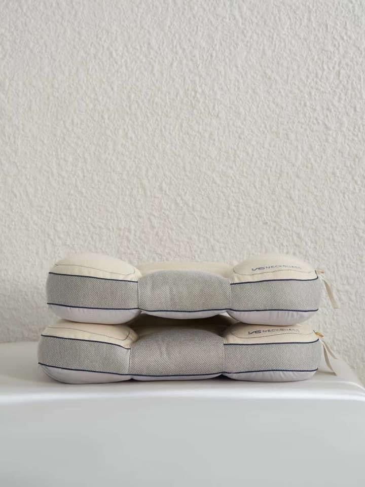 RUỘT GỐI CÔNG THÁI HỌC BẢO VỆ CỔ CHỐNG MỎI VAI GÁY V6 SIZE 48*74CM