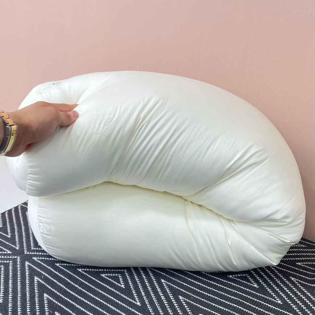 RUỘT GỐI ÔM LỤA TƠ TẰM SILK SOYBEAN GOLDEN