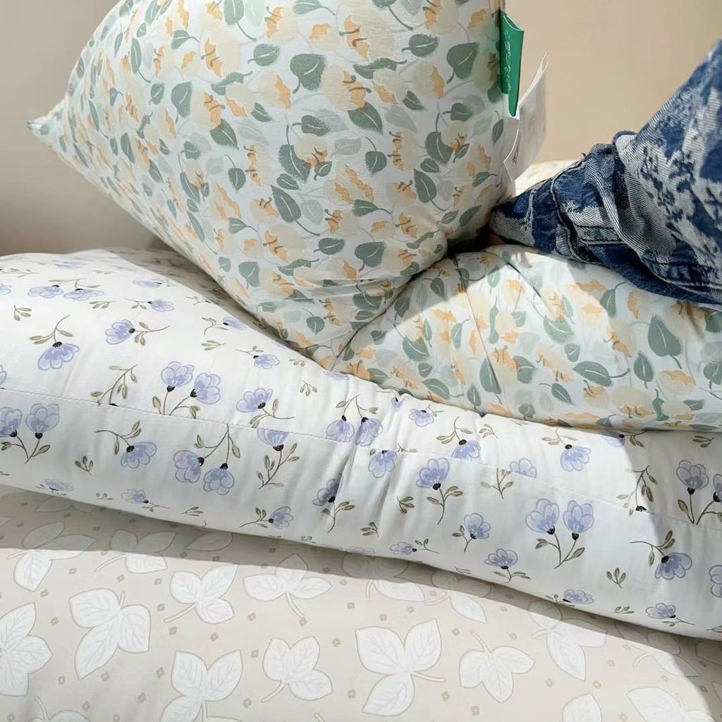 RUỘT GỐI DOHIA BẠC HÀ HOA NHÍ HOME BASIC SIZE 48*74CM