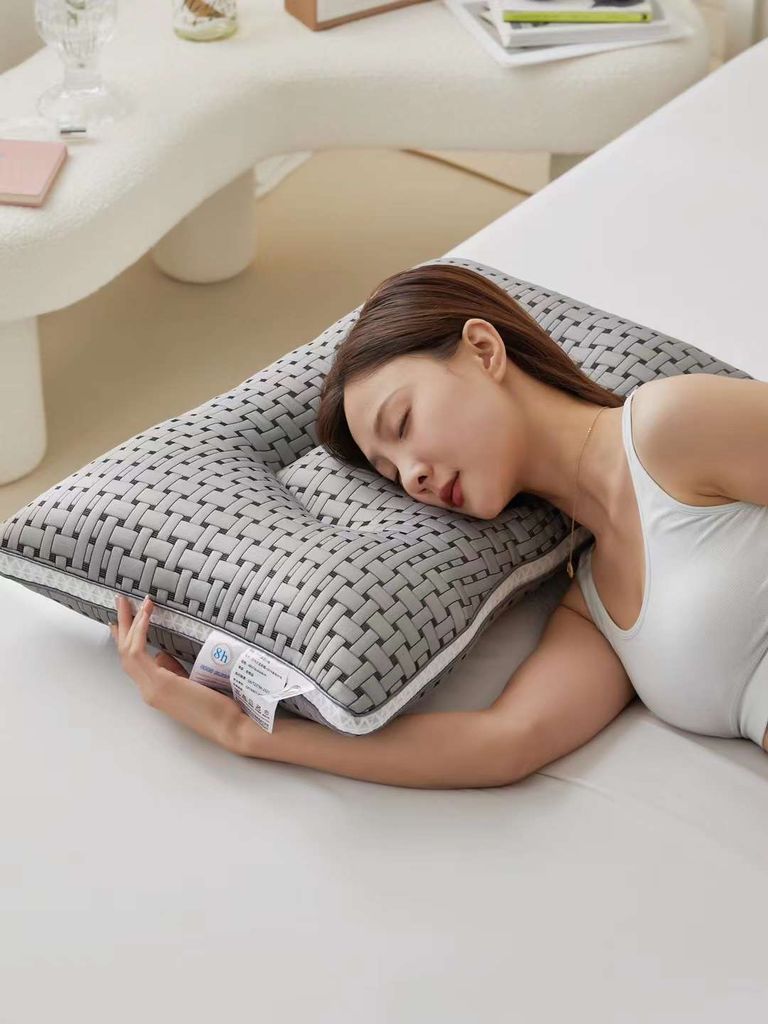 RUỘT GỐI MATXA DỆT KIM ĐAN TRE THIẾT KẾ CÔNG THÁI HỌC ĐỊNH HÌNH CHỐNG MỎI VAI GÁY SIZE 48*74CM