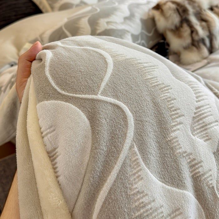 Milk Velvet Lovewe 220gram | 4Pcs Cover Premium Bedding Set | ID LOWE4PCSVMILK220GR12COLORM1