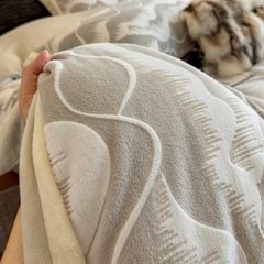 Milk Velvet Lovewe 220gram | 4Pcs Cover Premium Bedding Set | ID LOWE4PCSVMILK220GR12COLORM1