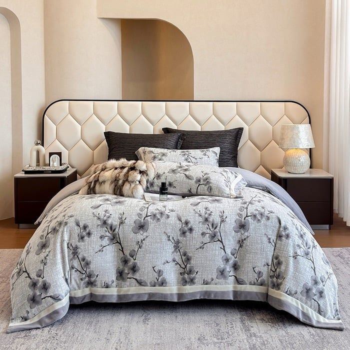 Milk Velvet Lovewe 220gram | 4Pcs Cover Premium Bedding Set | ID LOWE4PCSVMILK220GR12COLORM1