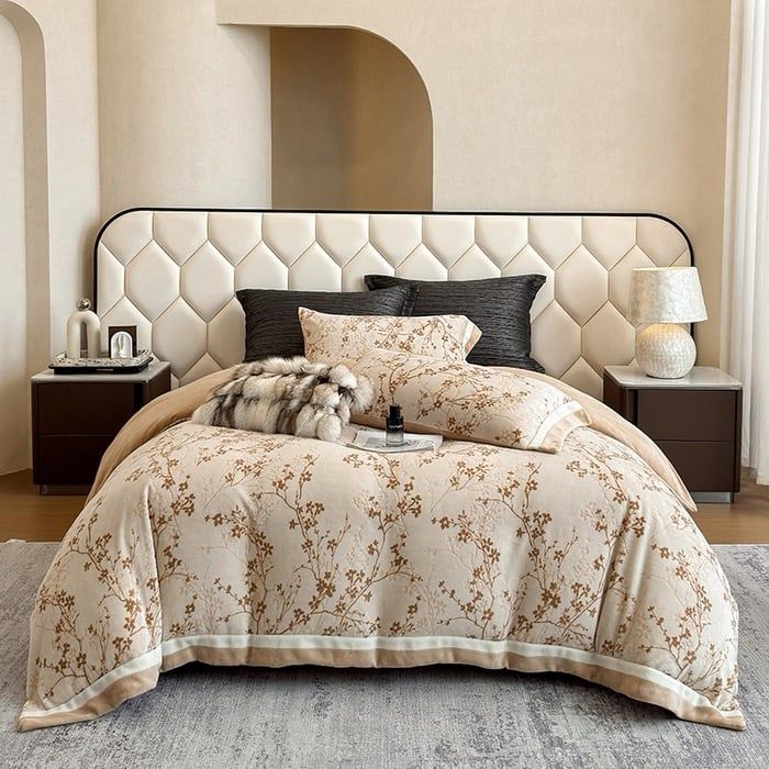 Milk Velvet Lovewe 220gram | 4Pcs Cover Premium Bedding Set | ID LOWE4PCSVMILK220GR12COLORM1