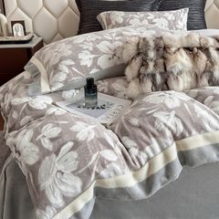 Milk Velvet Lovewe 220gram | 4Pcs Cover Premium Bedding Set | ID LOWE4PCSVMILK220GR12COLORM4