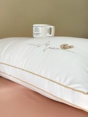 RUỘT GỐI LÔNG VŨ NHÂN TẠO THÊU HỌA TIẾT NHỊP TIM GẤU SIZE 48*74CM