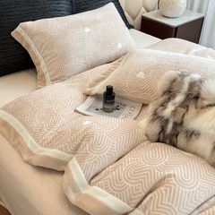 Milk Velvet Lovewe 220gram | 4Pcs Cover Premium Bedding Set | ID LOWE4PCSVMILK220GR12COLORM6