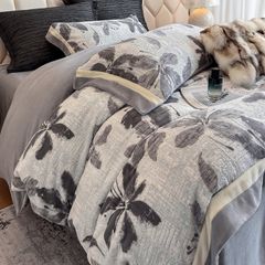 Milk Velvet Lovewe 220gram | 4Pcs Cover Premium Bedding Set | ID LOWE4PCSVMILK220GR12COLORM7