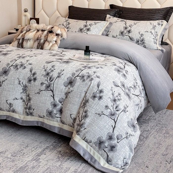 Milk Velvet Lovewe 220gram | 4Pcs Cover Premium Bedding Set | ID LOWE4PCSVMILK220GR12COLORM8