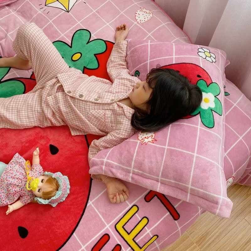 Set 4 Món Nỉ Nhung 200gr hình in 3D Strawberry