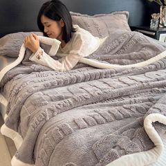 Home Text – Wool Blanket | Chăn Lông Cừu Minmin 230×200cm (1.6kg) | Gray