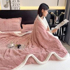 Home Text – Wool Blanket | Chăn Lông Cừu Minmin 230×200cm (1.6kg) | Deep Pink