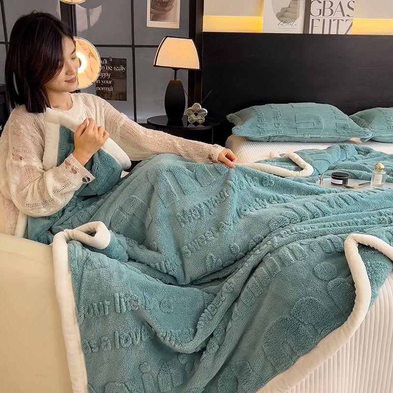 Home Text – Wool Blanket | Chăn Lông Cừu Minmin 230×200cm (1.6kg) | Cobalt