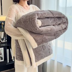 Home Text – Wool Blanket | Chăn Lông Cừu Minmin 230×200cm (1.6kg) | Gray