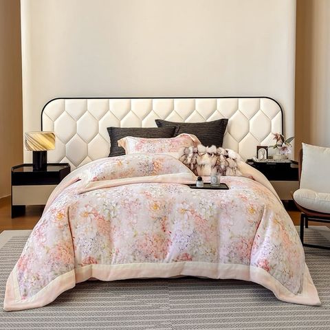 Milk Velvet Lovewe 220gram | 4Pcs Cover Premium Bedding Set | ID LOWE4PCSVMILK220GR12COLORM10