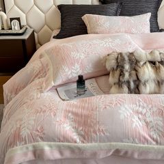 Milk Velvet Lovewe 220gram | 4Pcs Cover Premium Bedding Set | ID LOWE4PCSVMILK220GR12COLORM11