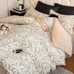 Milk Velvet Lovewe 220gram | 4Pcs Cover Premium Bedding Set | ID LOWE4PCSVMILK220GR12COLORM12