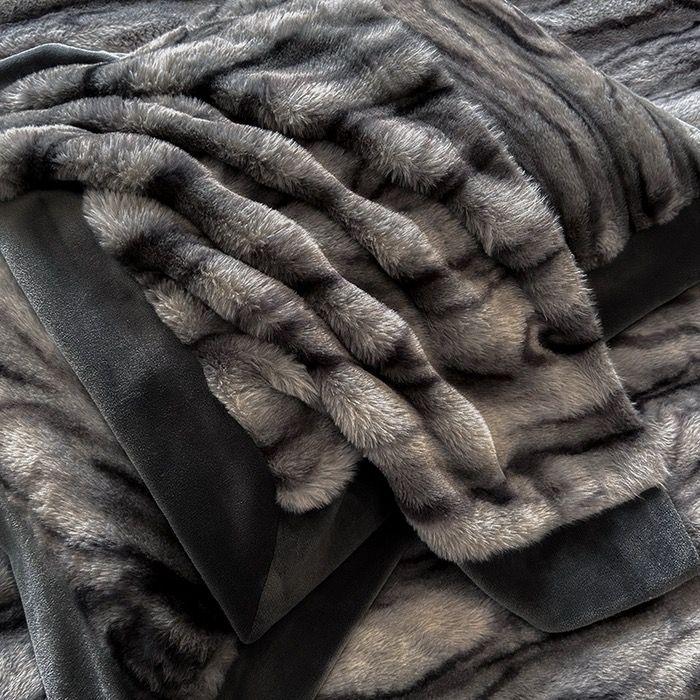 Warm Winter New Arrival Lovewe | 4Pcs Cover Luxury Bed Set Velvet Milk 380gram | ID01 Color DarkGray Wood Grain