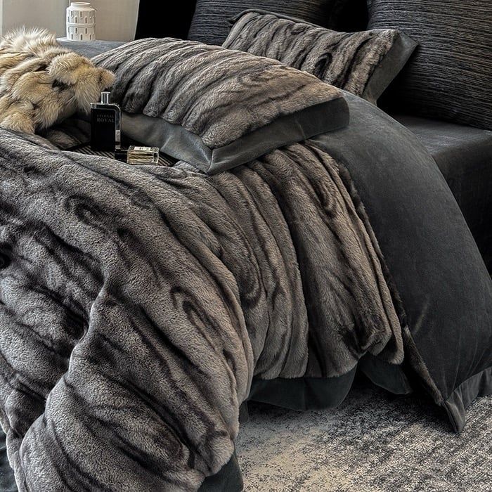 Warm Winter New Arrival Lovewe | 4Pcs Cover Luxury Bed Set Velvet Milk 380gram | ID01 Color DarkGray Wood Grain