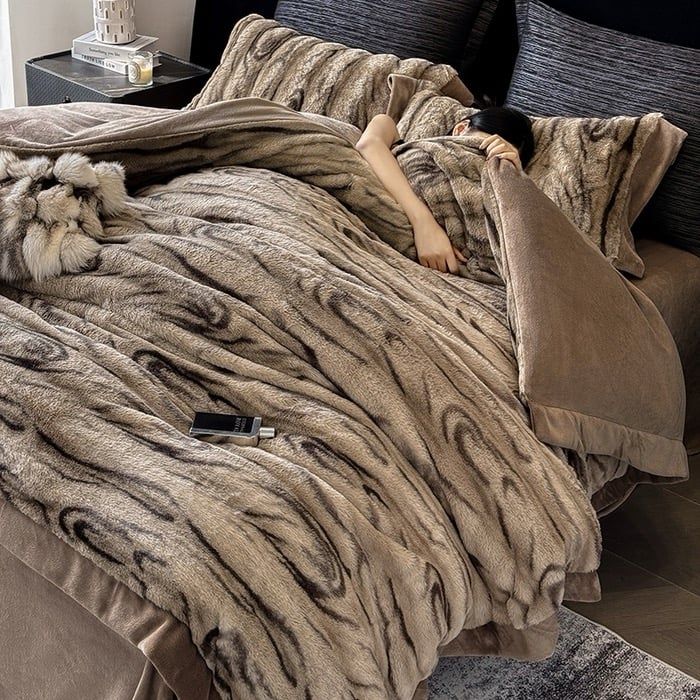 Winter New Arrival Lovewe | 4Pcs Cover Luxury Bed Set Velvet Milk 380gram | ID03 Color Dark Brown Wood Grain