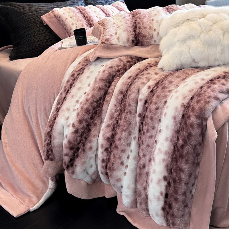 Winter New Arrival Lovewe | 4Pcs Cover Luxury Bed Set Velvet Milk 380gram | ID04 Color Pink Leopard Pattern