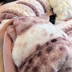 Winter New Arrival Lovewe | 4Pcs Cover Luxury Bed Set Velvet Milk 380gram | ID04 Color Pink Leopard Pattern