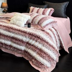 Winter New Arrival Lovewe | 4Pcs Cover Luxury Bed Set Velvet Milk 380gram | ID04 Color Pink Leopard Pattern