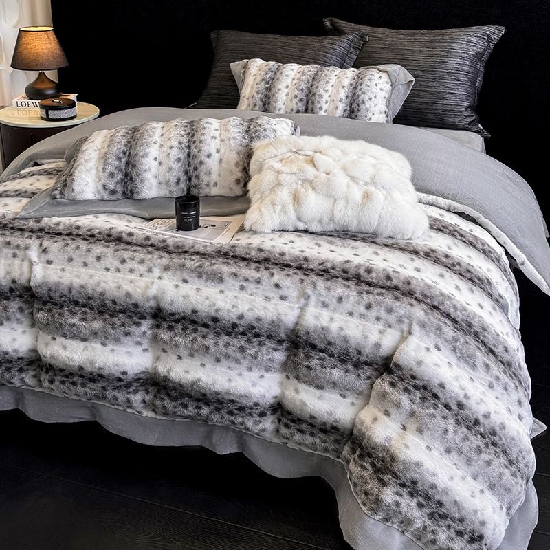 Winter New Arrival Lovewe | 4Pcs Cover Luxury Bed Set Velvet Milk 380gram | ID05 Color LightGray Leopard Pattern