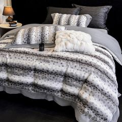 Winter New Arrival Lovewe | 4Pcs Cover Luxury Bed Set Velvet Milk 380gram | ID05 Color LightGray Leopard Pattern