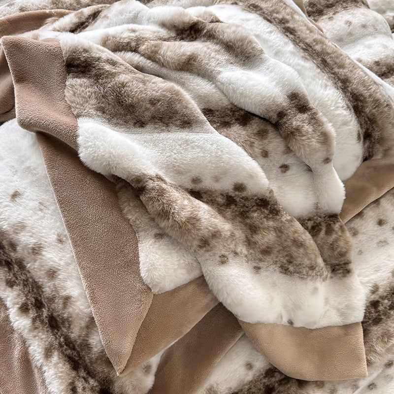 Winter New Arrival Lovewe | 4Pcs Cover Luxury Bed Set Velvet Milk 380gram | ID06 Color Brown Leopard Pattern