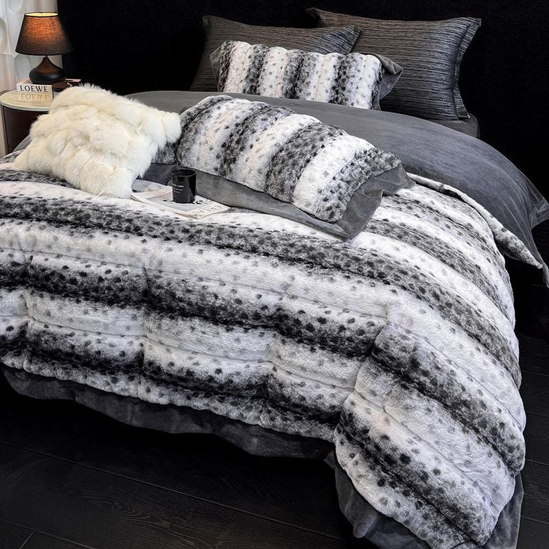 Winter New Arrival Lovewe | 4Pcs Cover Luxury Bed Set Velvet Milk 380gram | ID07 Color LightGray Leopard Pattern