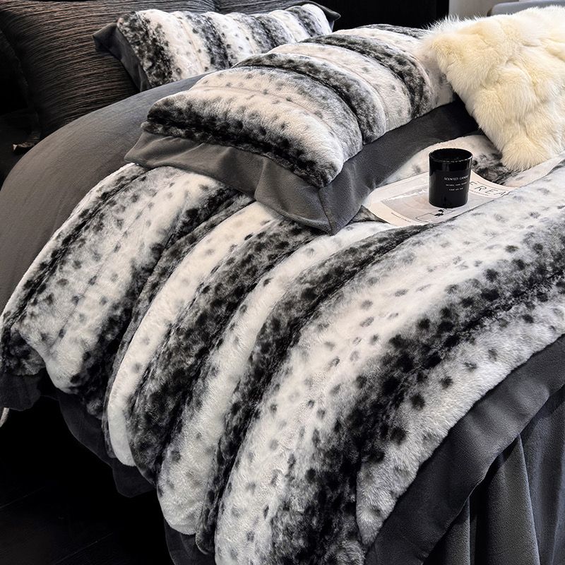 Winter New Arrival Lovewe | 4Pcs Cover Luxury Bed Set Velvet Milk 380gram | ID07 Color LightGray Leopard Pattern