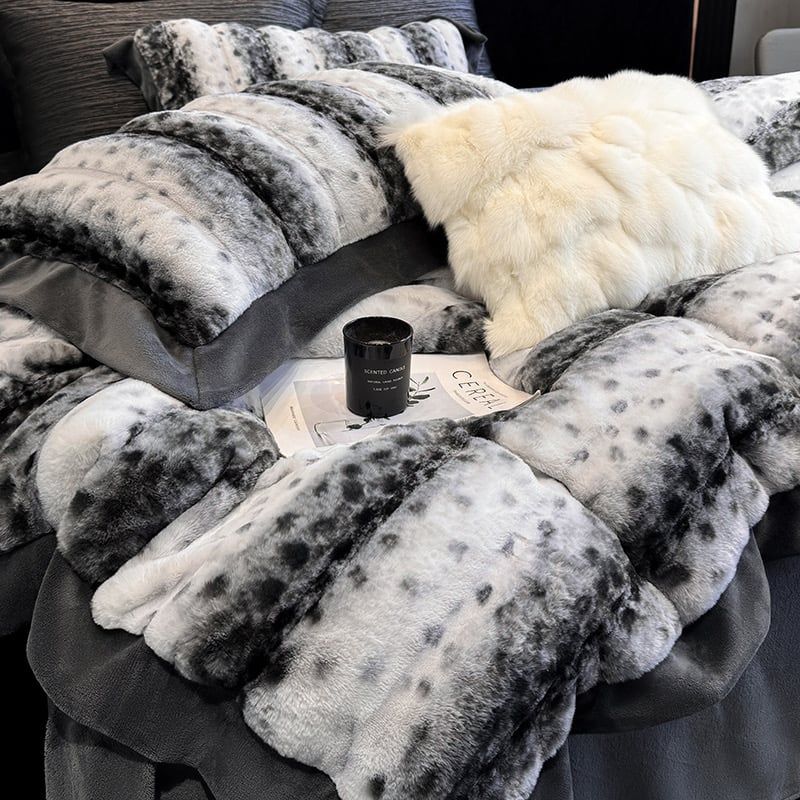 Winter New Arrival Lovewe | 4Pcs Cover Luxury Bed Set Velvet Milk 380gram | ID07 Color LightGray Leopard Pattern
