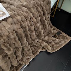 FOX MODER LUXURY FURBLANKET - BROWN