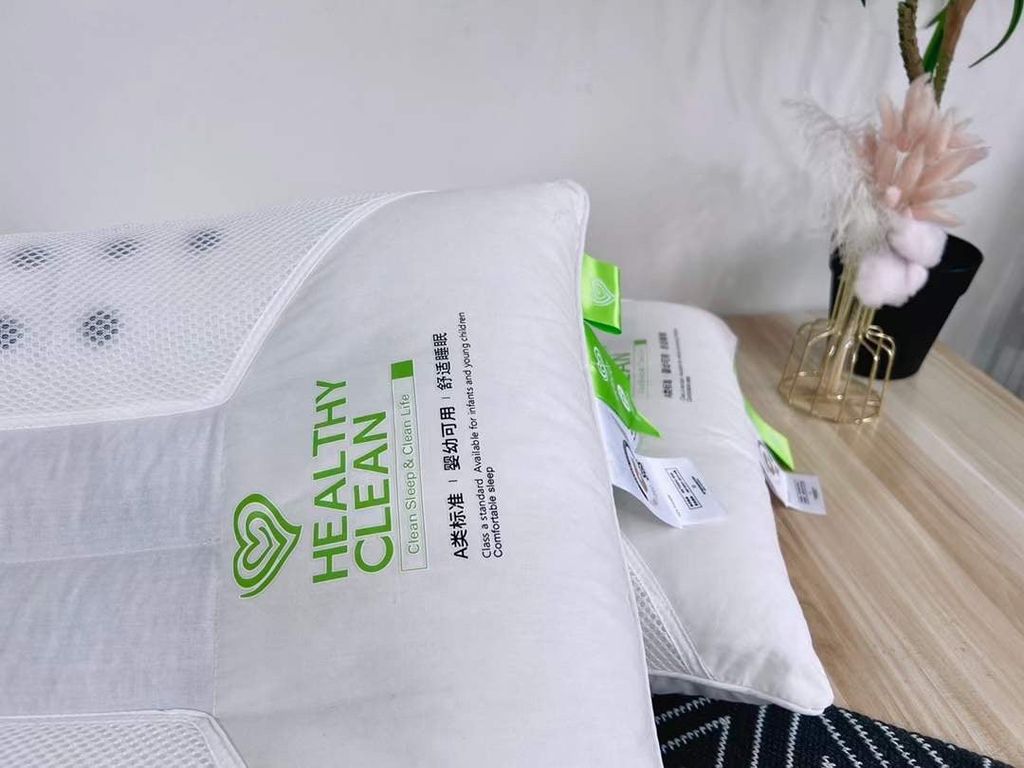 RUỘT GỐI HEALTHY CLEAN MATXA CỔ VAI GÁY CÓ NÚM MATXA VÀ THANH THẢO DƯỢC SIZE 48*74CM