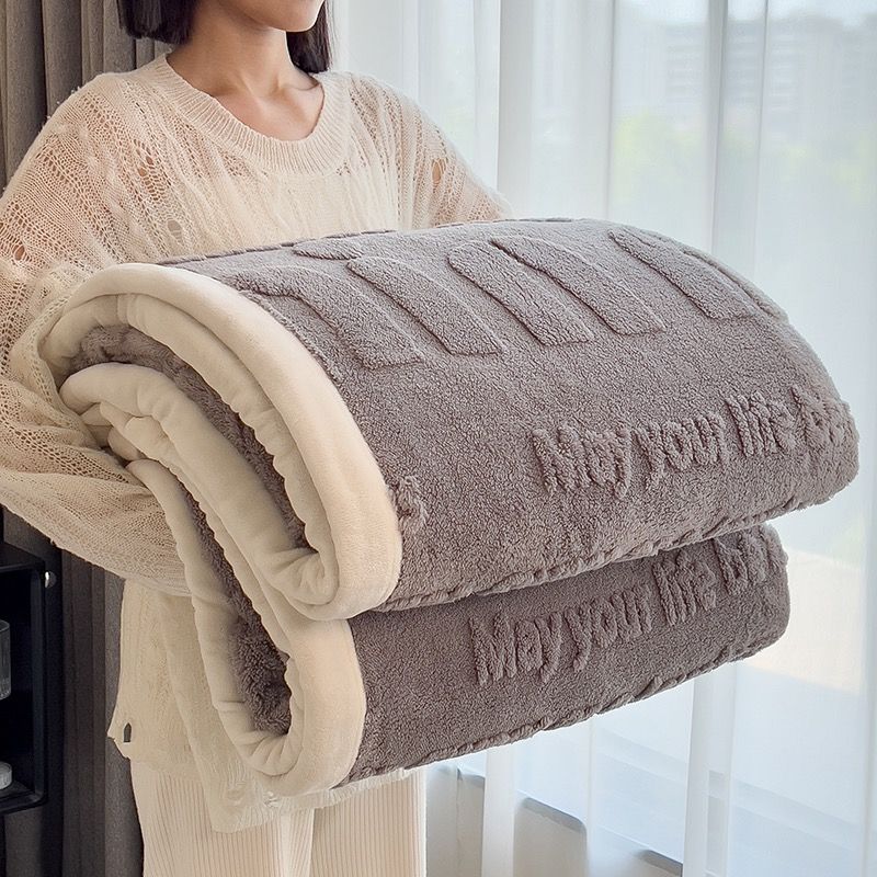 Home Text – Wool Blanket | Chăn Lông Cừu Minmin 230×200cm (1.6kg)