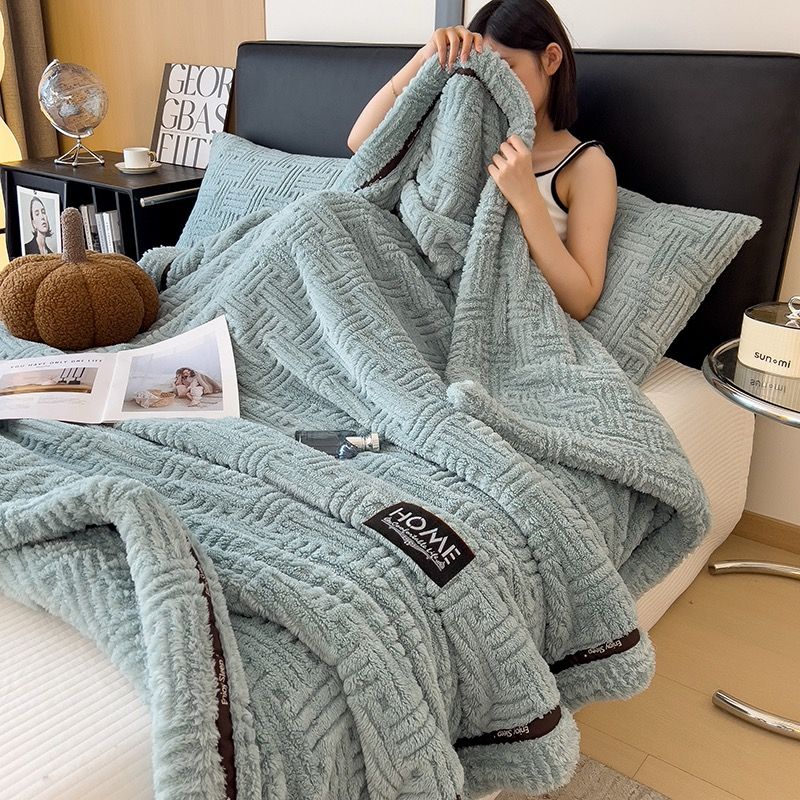 Home Text Wool Blanket | Chăn lông cừu dệt nổi 3D (1,6kg) | Deep Sea Blue Xanh Ngọc Navy