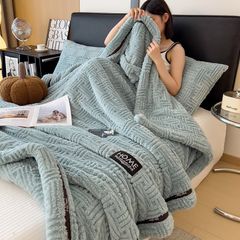 Home Text Wool Blanket | Chăn lông cừu dệt nổi 3D (1,6kg) | Deep Sea Blue Xanh Ngọc Navy