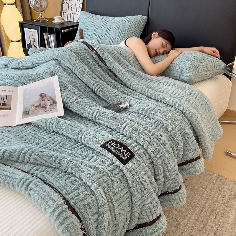 Home Text Wool Blanket | Chăn lông cừu dệt nổi 3D (1,6kg) | Deep Sea Blue Xanh Ngọc Navy