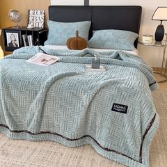 Home Text Wool Blanket | Chăn lông cừu dệt nổi 3D (1,6kg) | Deep Sea Blue Xanh Ngọc Navy
