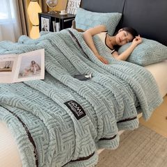 Home Text Wool Blanket | Chăn lông cừu dệt nổi 3D (1,6kg) | Deep Sea Blue Xanh Ngọc Navy