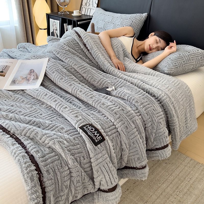 Home Text Wool Blanket | Chăn lông cừu dệt nổi 3D (1,6kg) | Ghi Xám Dark Grey