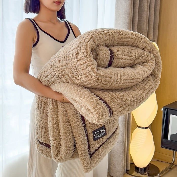 Home Text Wool Blanket Chăn lông cừu dệt nổi 3D 1,6kg | Mầu Cafe Sữa Mocha