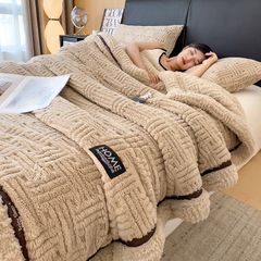 Home Text Wool Blanket Chăn lông cừu dệt nổi 3D 1,6kg | Mầu Cafe Sữa Mocha