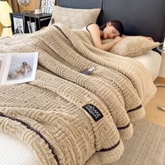 Home Text Wool Blanket Chăn lông cừu dệt nổi 3D 1,6kg | Mầu Cafe Sữa Mocha