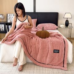 Home Text Wool Blanket Chăn lông cừu dệt nổi 3D 1,6kg | Deep Pink Hồng Đậm